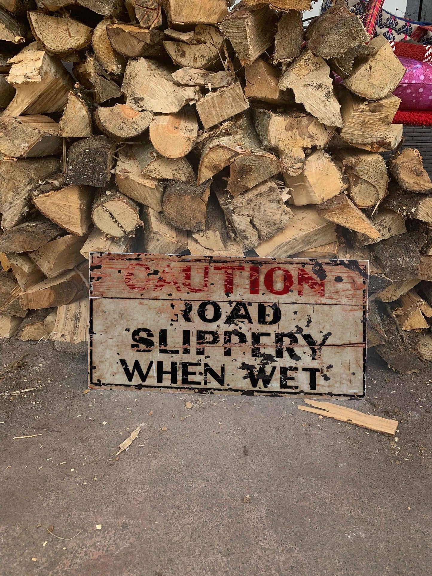 Caution slippery when wet - Kitchen | Metal Wall Sign